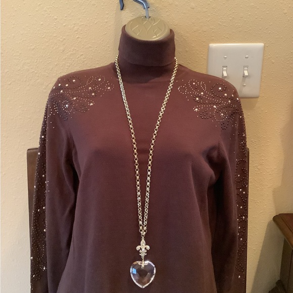 Heidi Daus Gold and Crystal Fleur De Lis Heart Pendant Necklace. Signed NWT - Picture 4 of 8